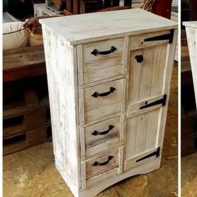 Whitewashed pallet-wood cabinet with four drawers, a side door and black hinges